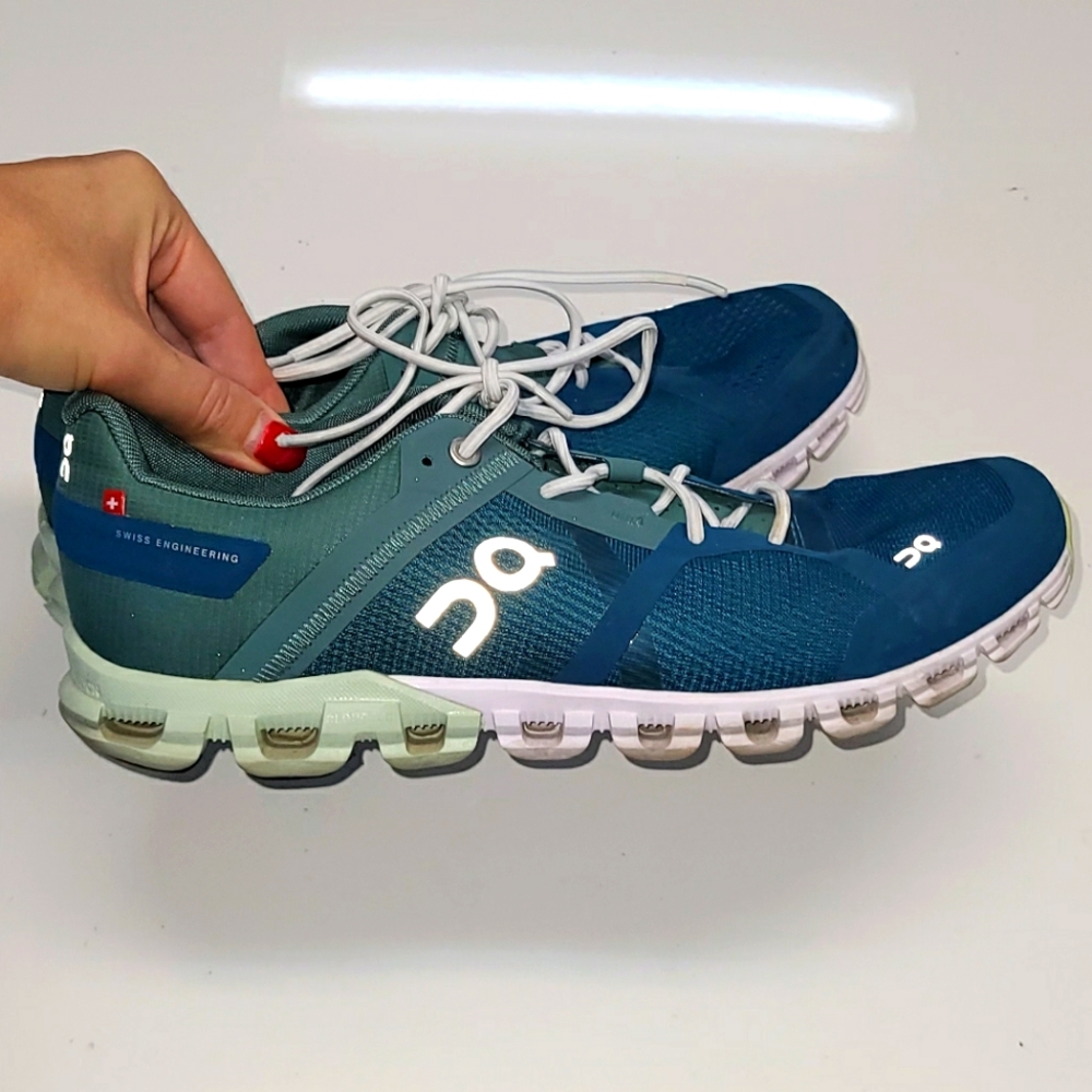 On Cloud Running Cloud Runner Sneakers Tennis Sho… - image 1